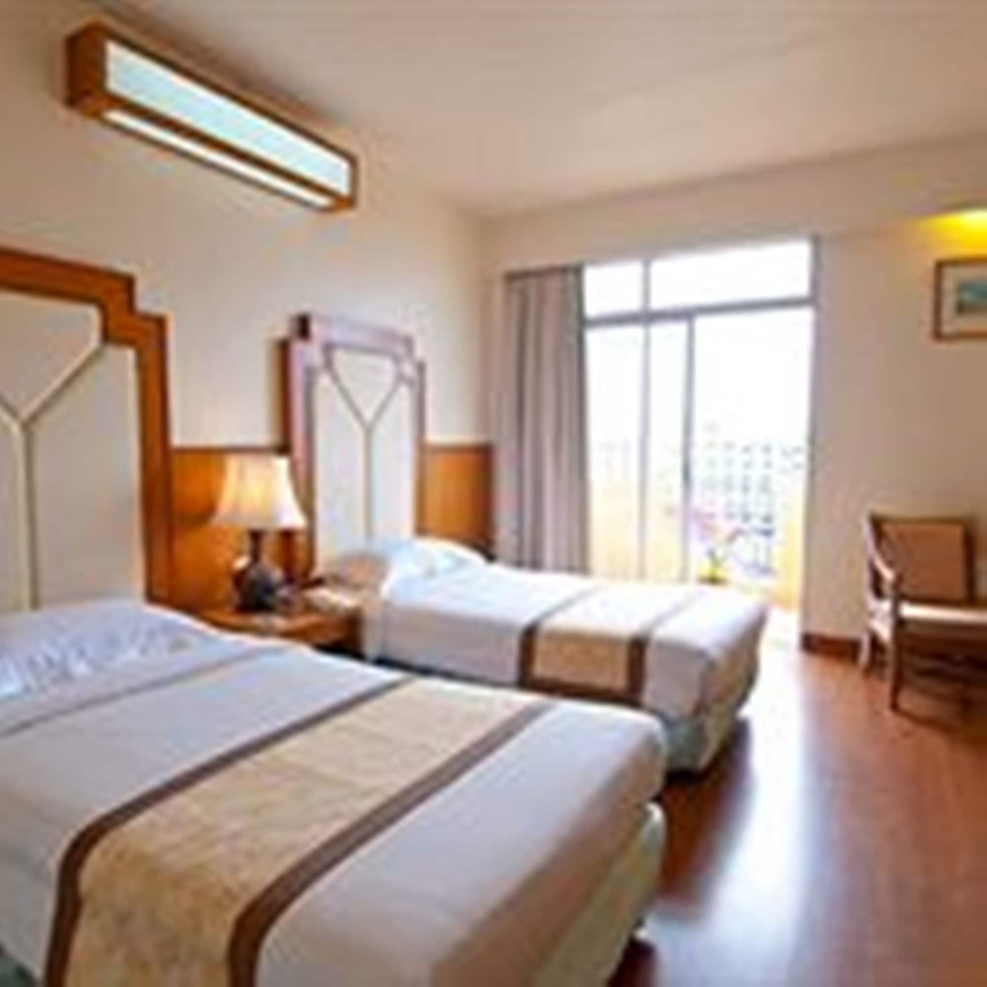 Golden Beach Hotel Паттая Екстер'єр фото