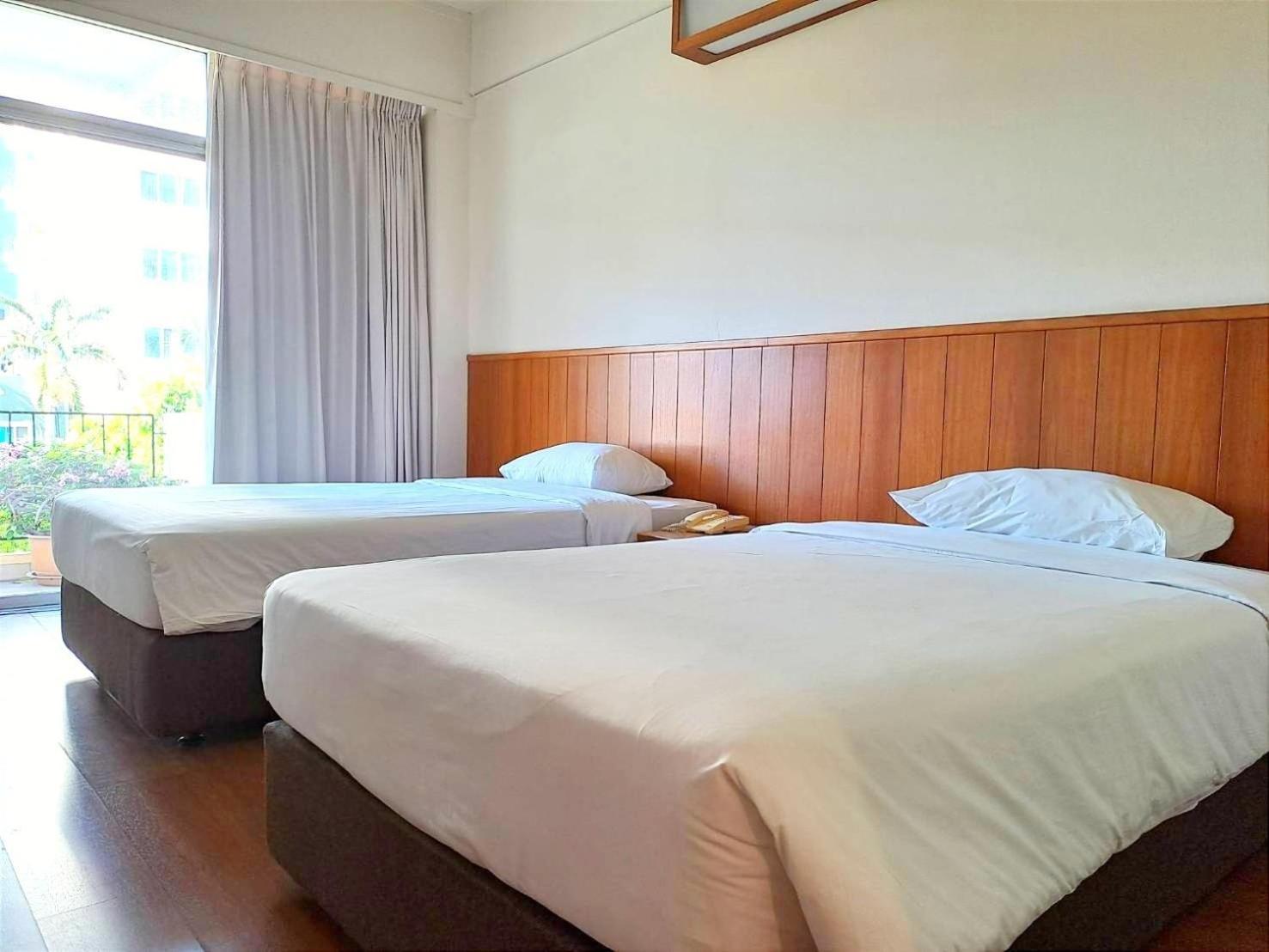 Golden Beach Hotel Паттая Екстер'єр фото