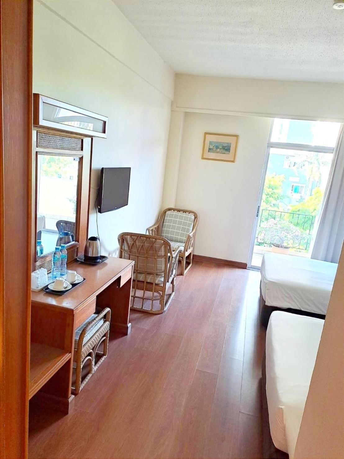 Golden Beach Hotel Паттая Екстер'єр фото