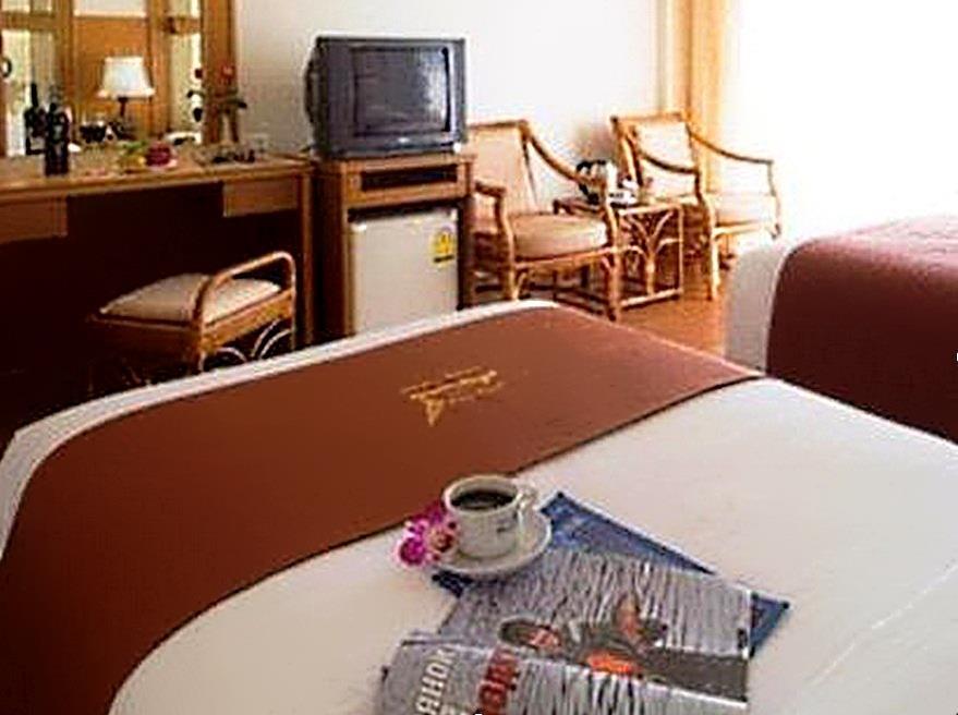 Golden Beach Hotel Паттая Екстер'єр фото
