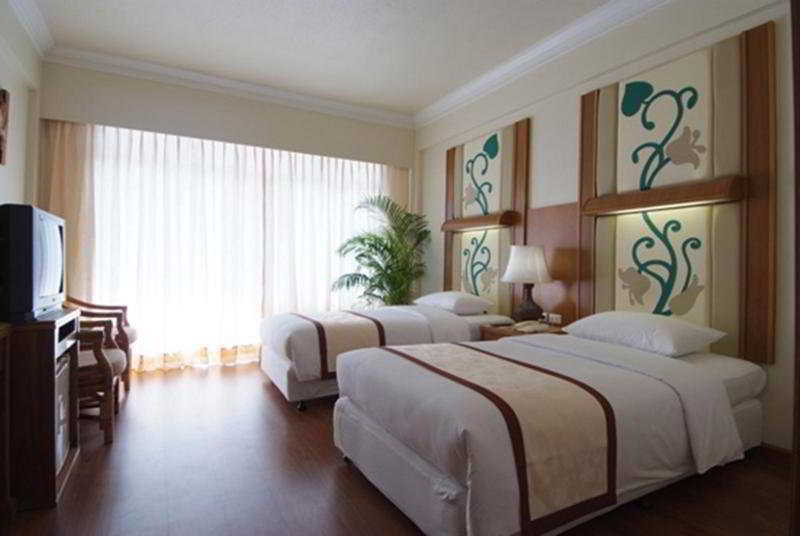 Golden Beach Hotel Паттая Номер фото