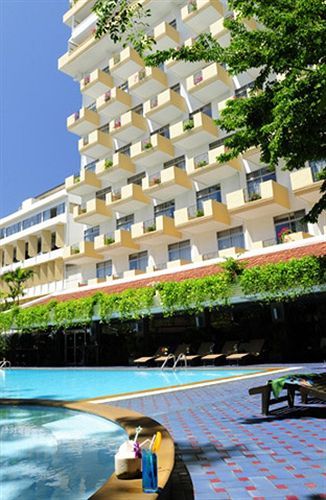 Golden Beach Hotel Паттая Екстер'єр фото