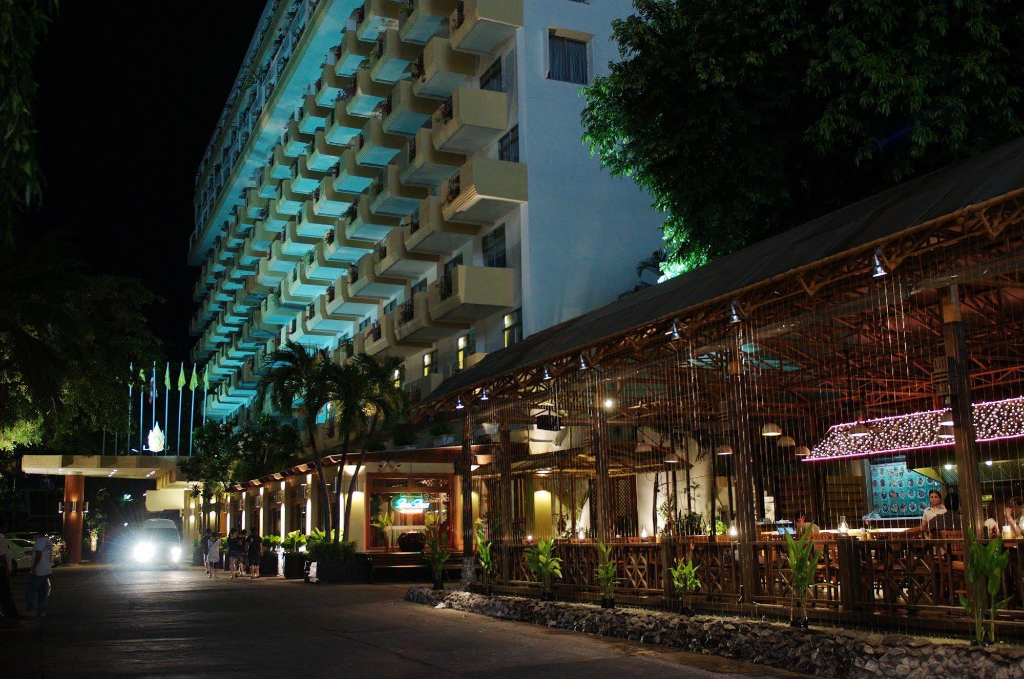 Golden Beach Hotel Паттая Екстер'єр фото
